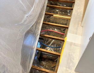 【川崎市多摩区M様邸】床のベコベコを根本改善！床下環境の最適化と貼り替え工事